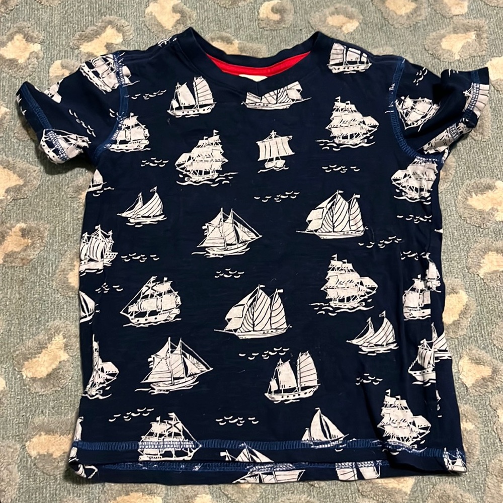 Hatley boys sailing sailboats t shirt size 3